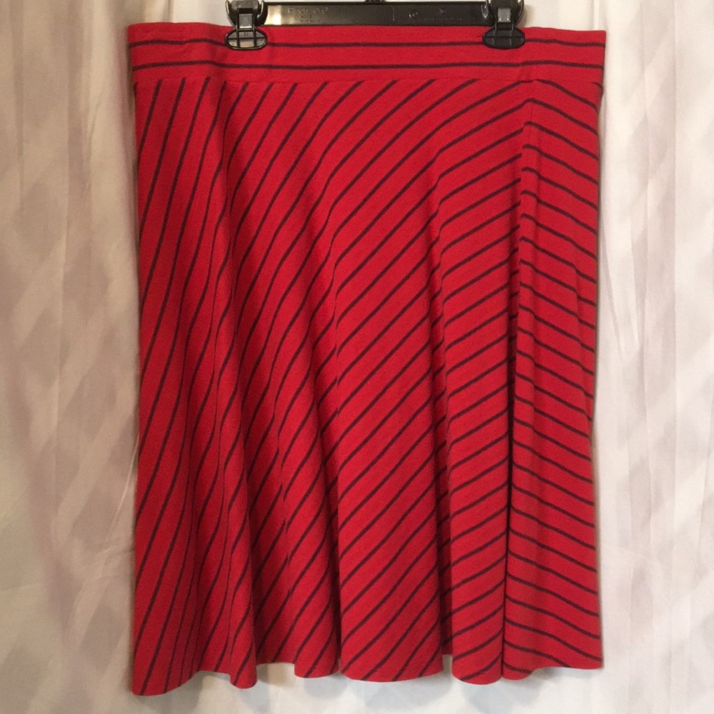 Red and navy skirt.